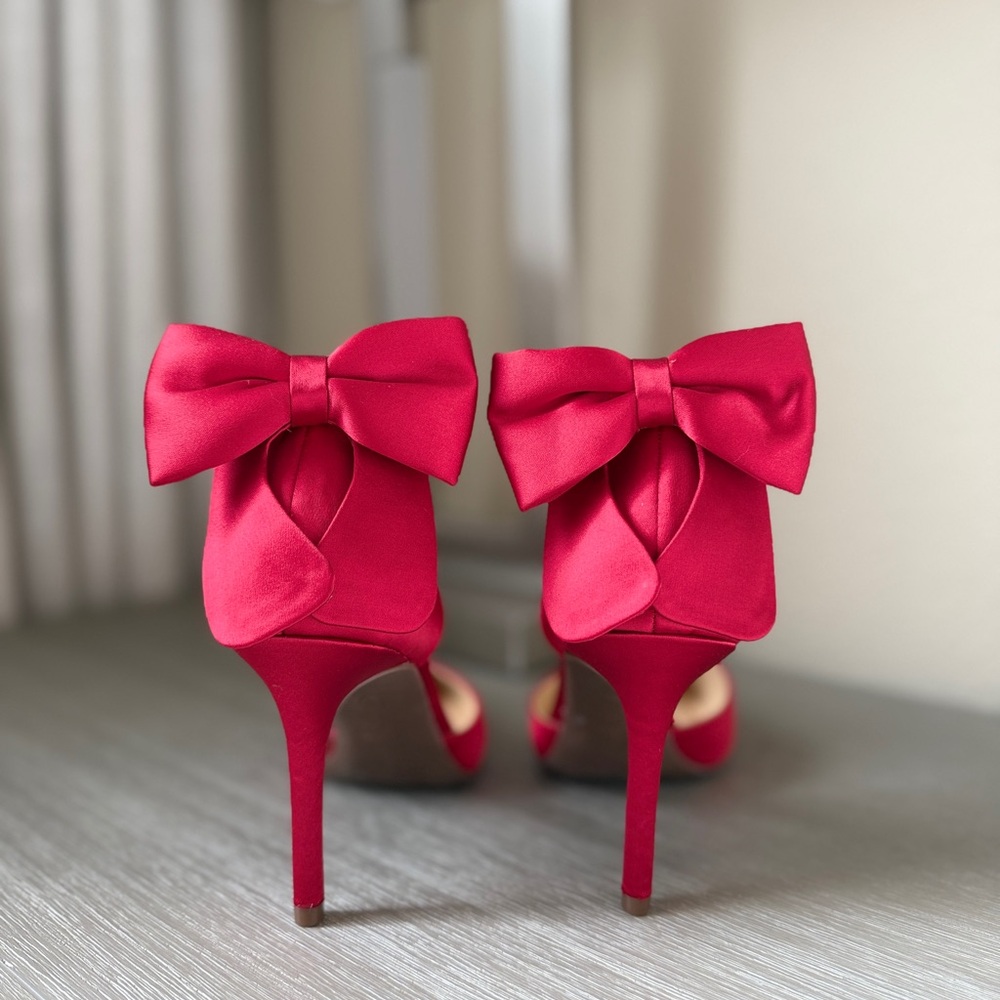 Jessica Simpson Vibrant Red Bow Heels
